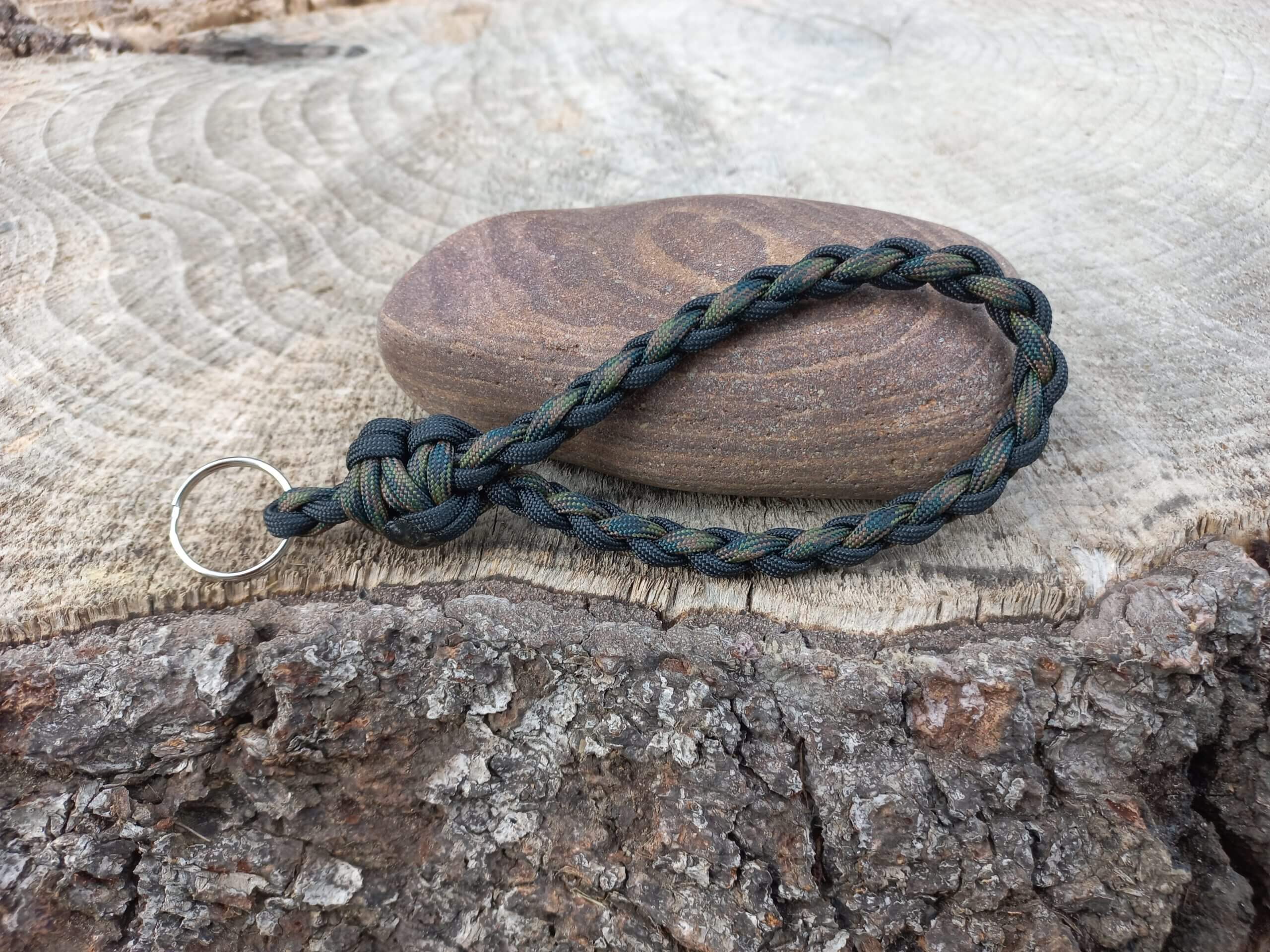 Paracord Wristlet Keychain - Camo image